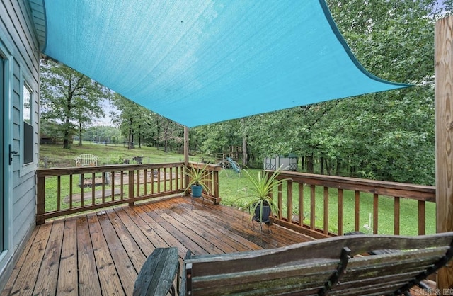 208 Independence Dr, Hot Springs, AR 71913 - wooden deck with a yard
