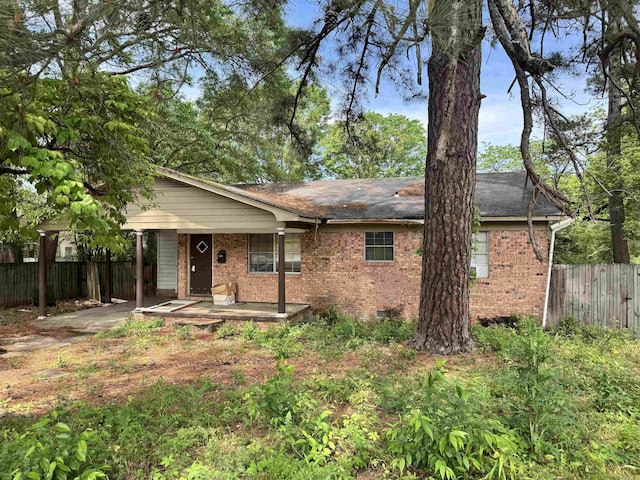 1416 Dogwood Trl, Malvern, AR 72104 - ranch-style house with brick siding and covered porch