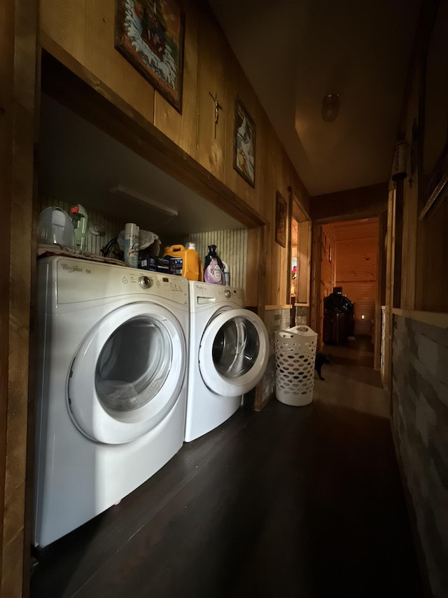 4579 Bayou Access Rd, Mammoth Spring, AR 72554 - washroom with washer and clothes dryer and wood finished floors