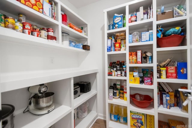 1449 Woolridge Dr, Benton, AR 72019 - view of pantry