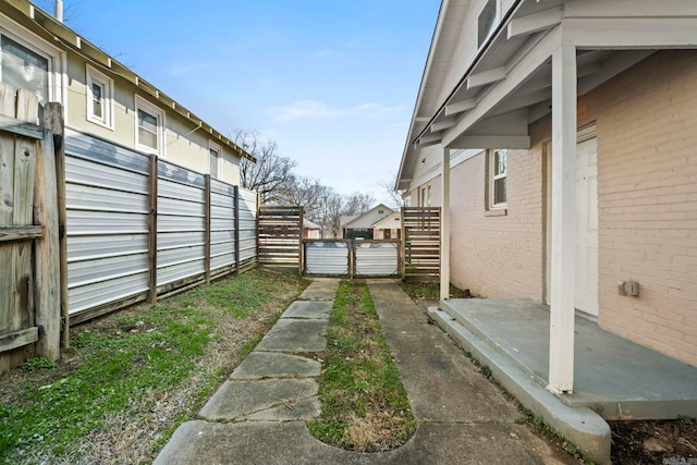 212 Barton St, Little Rock, AR 72205 - view of yard