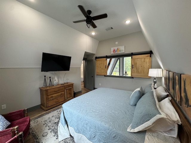 51 Yosemite Dr, Cherokee Village, AR 72529 - bedroom featuring wood finished floors, lofted ceiling, baseboards, a ceiling fan, and recessed lighting