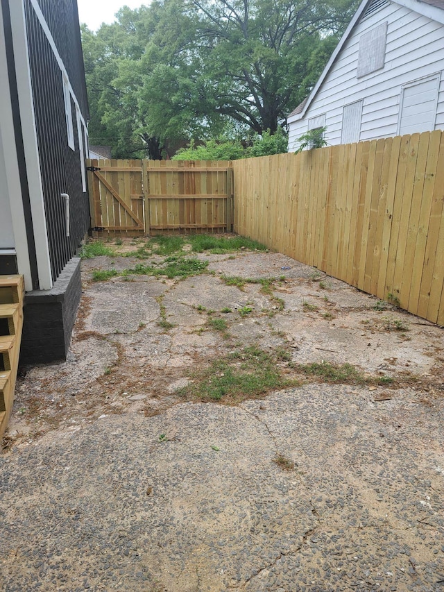 4518 W 25th, Little Rock, AR 72204 - view of yard featuring a gate
