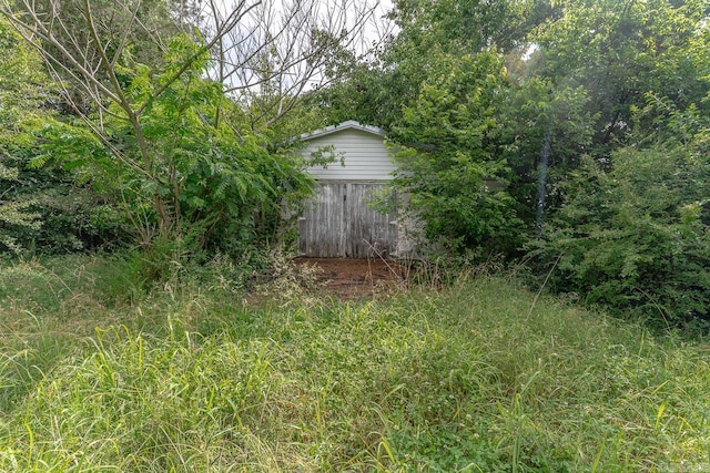 1788 Weatherstone Rd, Mammoth Spring, AR 72554 - view of yard with an outbuilding
