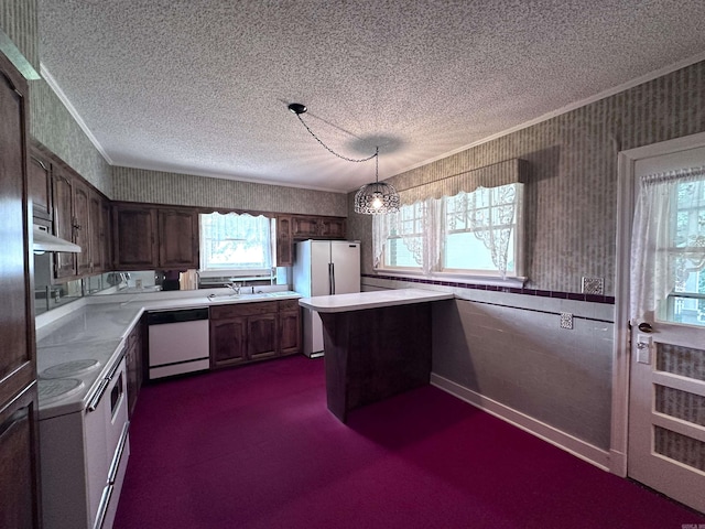 582 N Fourth Ave, Piggott, AR 72454 - kitchen with white appliances, crown molding, wallpapered walls, a textured ceiling, and light countertops