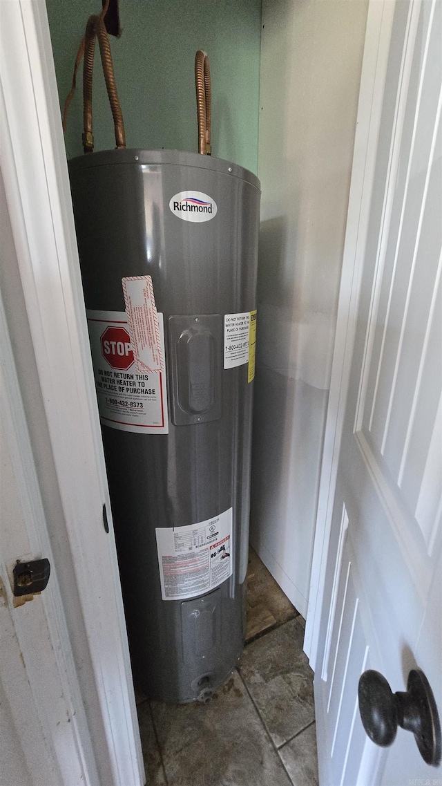 302 SW Broad St, Hoxie, AR 72433 - utilities with water heater