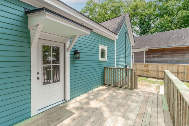 1908 S Gaines St, Little Rock, AR 72206 - view of wooden deck