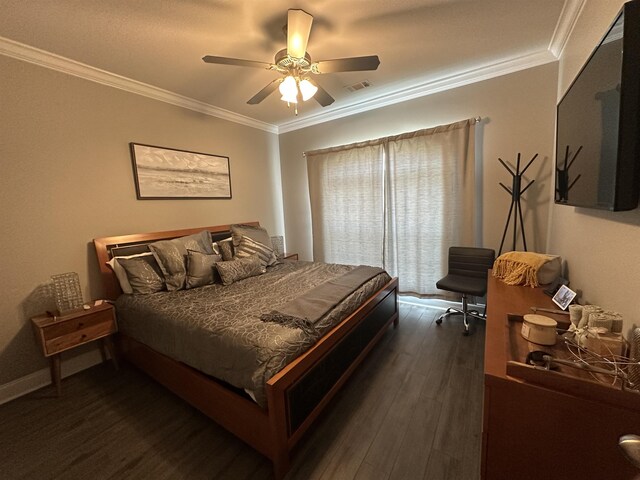 1008 Wildcat Ln, Jonesboro, AR 72405 - bedroom featuring crown molding, dark wood-style flooring, and ceiling fan