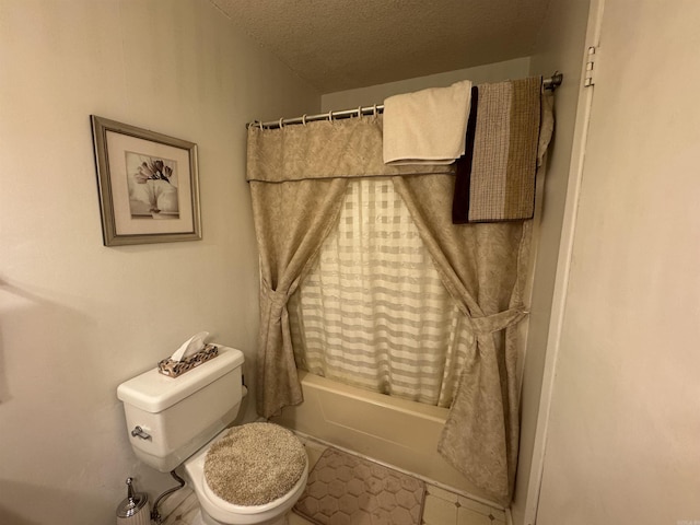 113 Boyd Rd, Southside, AR 72501 - full bath featuring toilet, shower / bath combo with shower curtain, and a textured ceiling