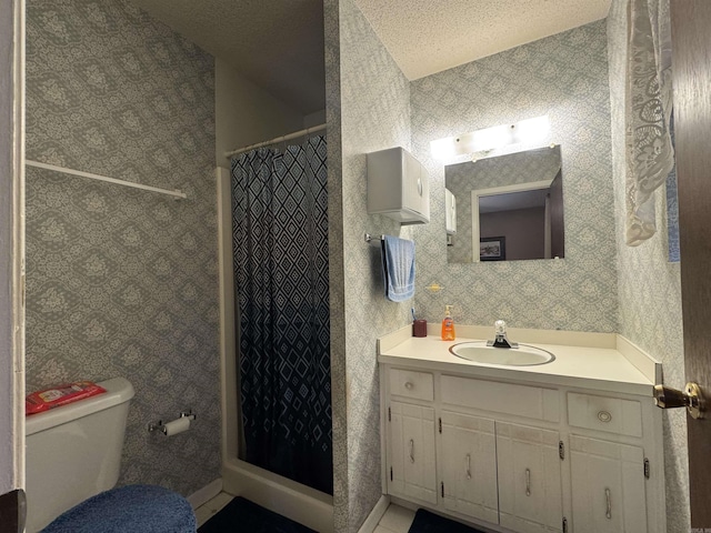 113 Boyd Rd, Southside, AR 72501 - bathroom with vanity, toilet, a textured ceiling, wallpapered walls, and a shower with shower curtain