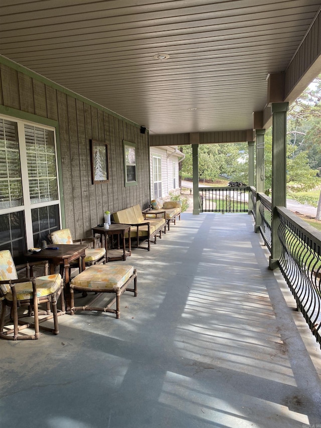 6 Maplewood W, Heber Springs, AR 72543 - view of patio / terrace