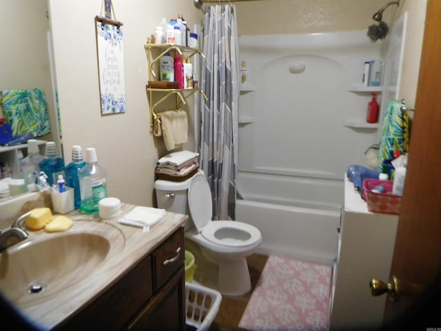 125 N Fairview St, Rector, AR 72461 - full bath featuring vanity, shower / bath combination with curtain, and toilet