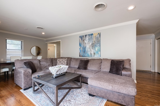 122 Glen Dr, Little Rock, AR 72207 - living room featuring wood finished floors, crown molding, recessed lighting, and baseboards