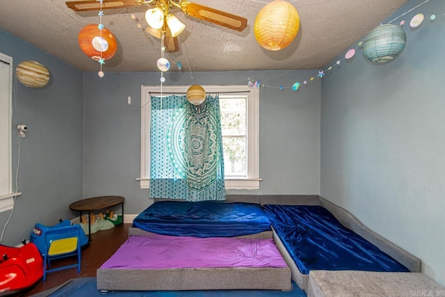 331 N Park St, Little Rock, AR 72205 - bedroom featuring a textured ceiling