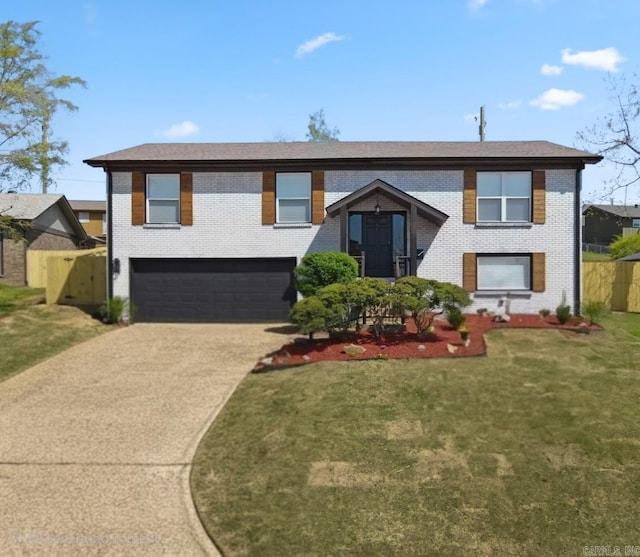 7 Buttermilk Rd, Little Rock, AR 72227 - split foyer home with brick siding, driveway, and an attached garage
