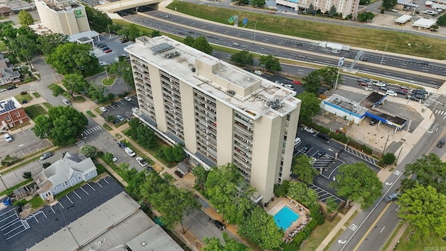 700 E 9th J St, Little Rock, AR 72202 - bird's eye view of a major roadway and a pool