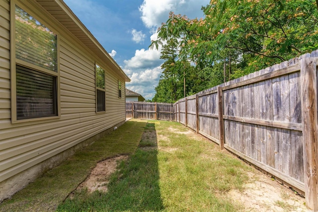 1210 Matehuala Blvd, North Little Rock, AR 72118 - view of yard