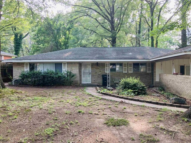 5006 Manor Ave, Little Rock, AR 72204 - ranch-style house featuring brick siding