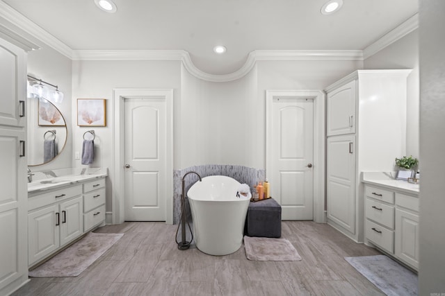 490 Quail Rdg, Hot Springs, AR 71901 - full bath with vanity, a soaking tub, ornamental molding, and recessed lighting