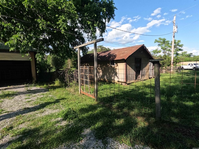 25942 E 14th Hwy, Mountain View, AR 72560 - view of yard featuring an outdoor structure