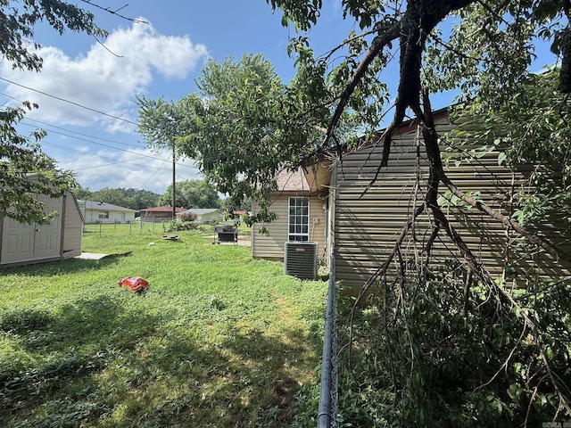211 Turner St, Mena, AR 71953 - view of yard with central air condition unit