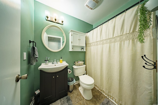 1417 Meadowbrook Dr, Heber Springs, AR 72543 - bathroom with vanity, toilet, and a shower with curtain