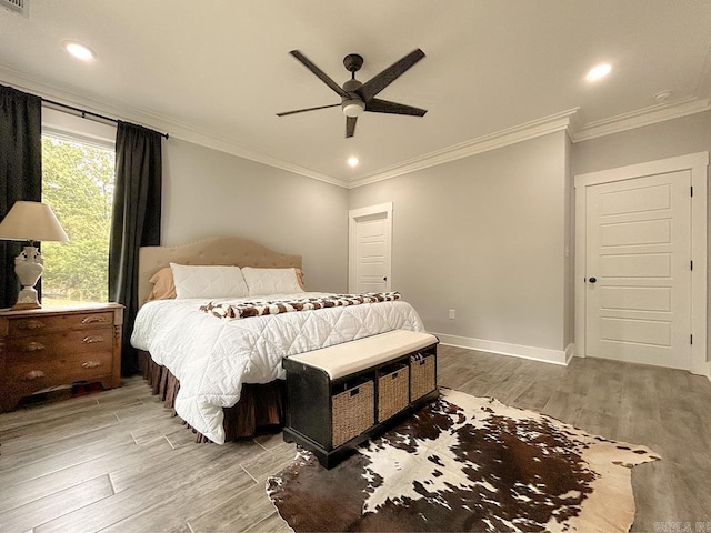 38 Oak Ridge Dr, Gepp, AR 72538 - bedroom featuring wood finished floors, ornamental molding, recessed lighting, ceiling fan, and baseboards
