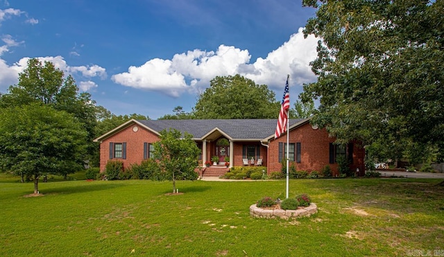 111 Country Oaks Dr, Malvern, AR 72104 - ranch-style house featuring brick siding and a front lawn