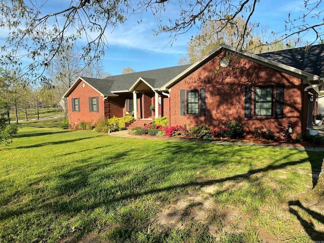 111 Country Oaks Dr, Malvern, AR 72104 - ranch-style home with brick siding and a front lawn