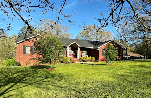 111 Country Oaks Dr, Malvern, AR 72104 - single story home featuring a front lawn and brick siding