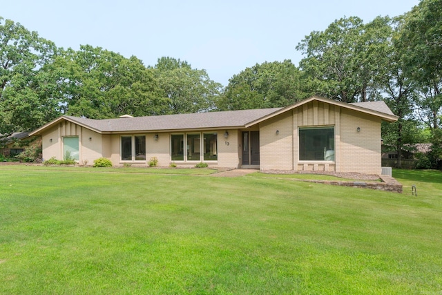 13 Heritage Park Cir, North Little Rock, AR 72116 - ranch-style home with brick siding and a front yard