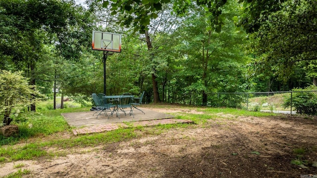 15621 Mail Route Rd, Little Rock, AR 72206 - view of yard with a patio area