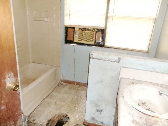 112 Huckleberry Ln, Monticello, AR 71655 - bathroom with vanity and shower / washtub combination