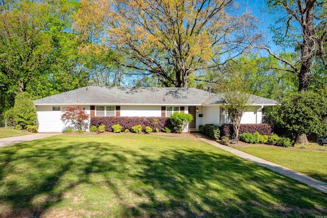 104 Dickson Dr, Little Rock, AR 72207 - single story home featuring a front lawn