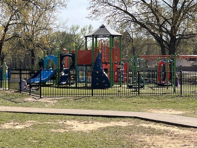 2411 Broadview Ave, Conway, AR 72034 - view of community play area