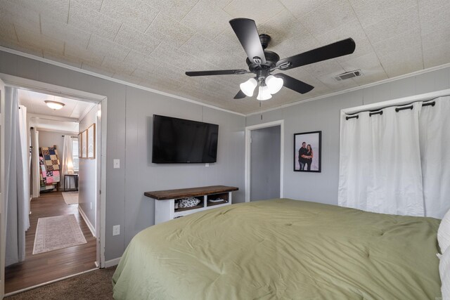 508 W Bell, Sheridan, AR 72150 - bedroom with crown molding, ceiling fan, and baseboards