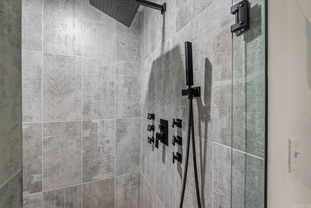 14320 Bradley Rd, Maumelle, AR 72113 - bathroom view of tiled shower