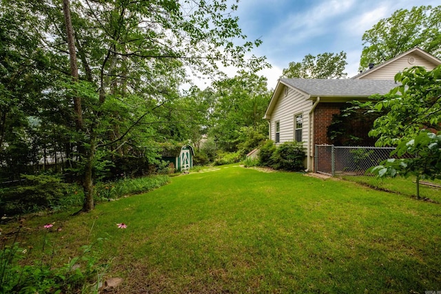 11 Bradbury Dr, Little Rock, AR 72212 - view of yard