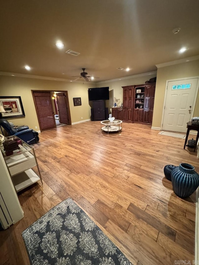 304 Quail Creek Rd, Hot Springs National Park, AR 71901 - living area with ornamental molding, recessed lighting, ceiling fan, light wood-type flooring, and baseboards