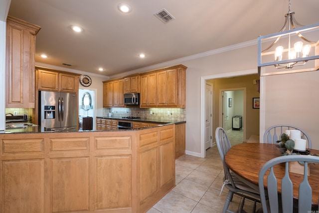 112 Holland Ln, Little Rock, AR 72223 - kitchen featuring appliances with stainless steel finishes, crown molding, backsplash, a peninsula, and a chandelier