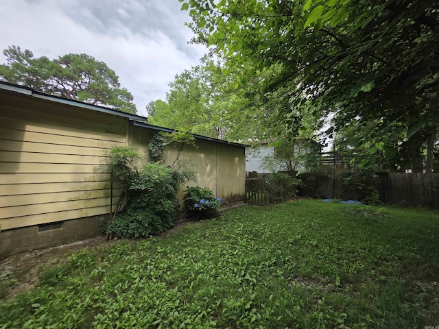 109 S Adams St, Mena, AR 71953 - view of yard