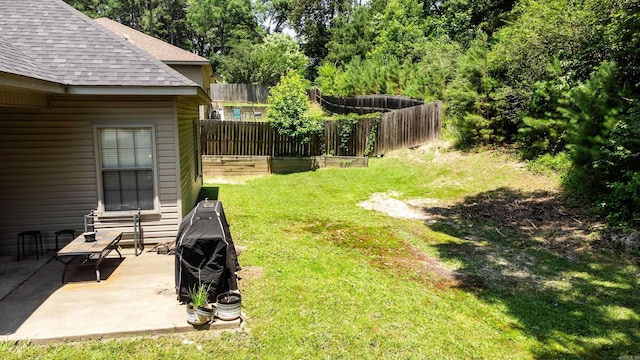 1228 Ridgecrest Dr, Benton, AR 72015 - view of yard with a patio