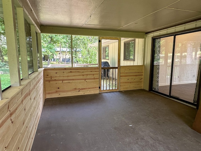 1502 E Emerald Cove Dr, Horseshoe Bend, AR 72512 - unfurnished sunroom with plenty of natural light