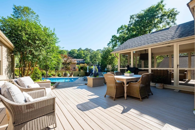 7 Shawbridge Ln, Little Rock, AR 72212 - deck with outdoor dining area
