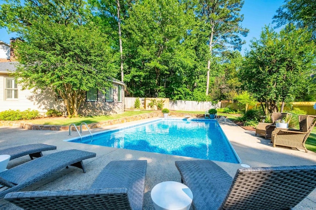 7 Shawbridge Ln, Little Rock, AR 72212 - view of pool with a fenced backyard and a patio area