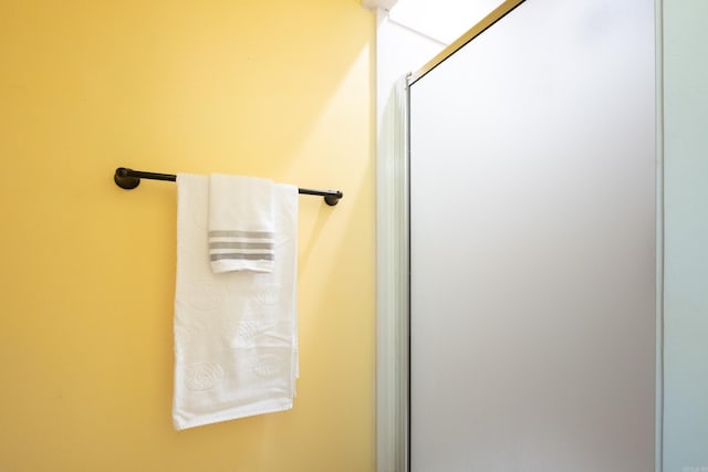 10 Cedar Branch Dr, Little Rock, AR 72223 - full bathroom featuring a stall shower