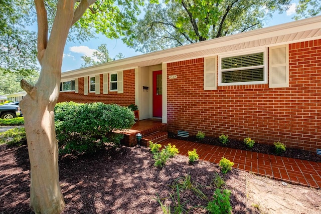 4509 Crestline Dr, North Little Rock, AR 72116 - ranch-style house featuring brick siding