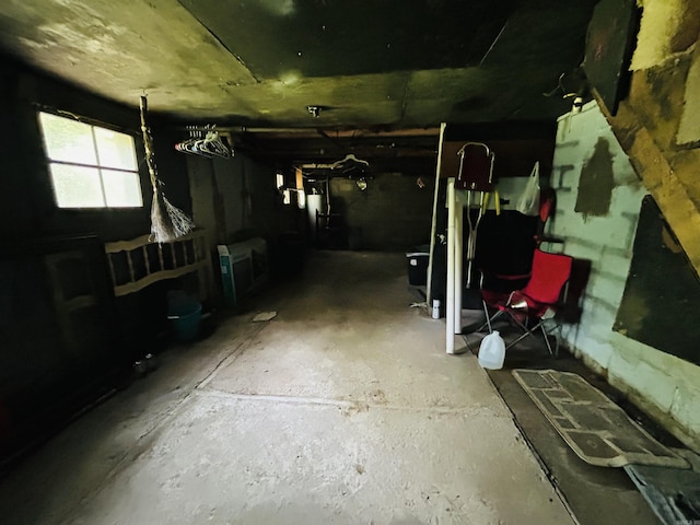 110 Saint Vincent St, Morrilton, AR 72110 - view of basement
