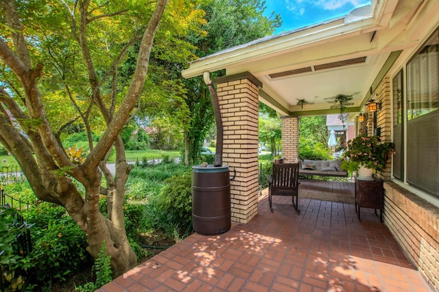 319 W G Ave, North Little Rock, AR 72116 - view of porch