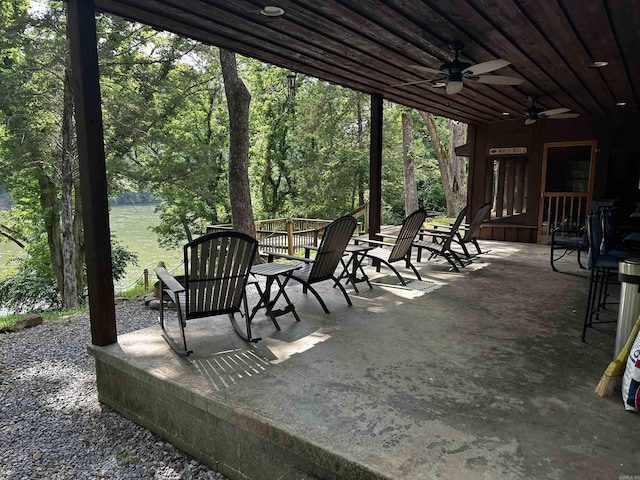 410 S Riverview Ln, Mountain View, AR 72560 - view of patio / terrace featuring a ceiling fan